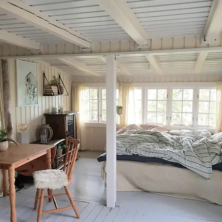 In Kongsberg, Jondalen 康斯博