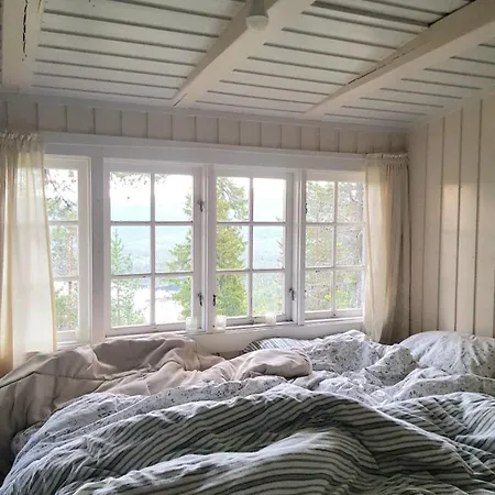 In Kongsberg, Jondalen