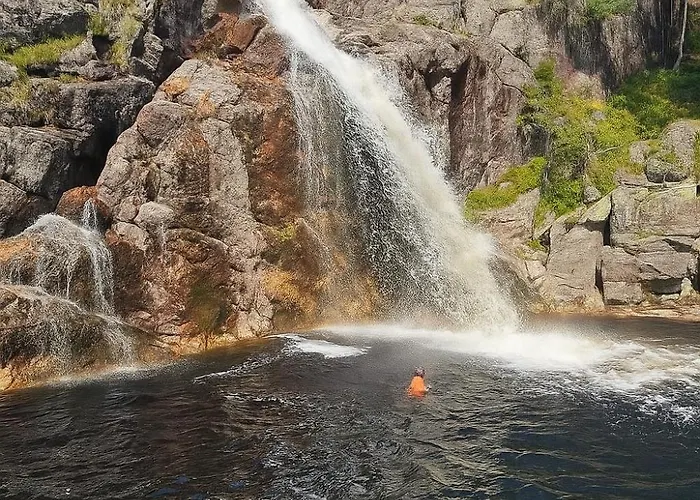 In Kongsberg, Jondalen *